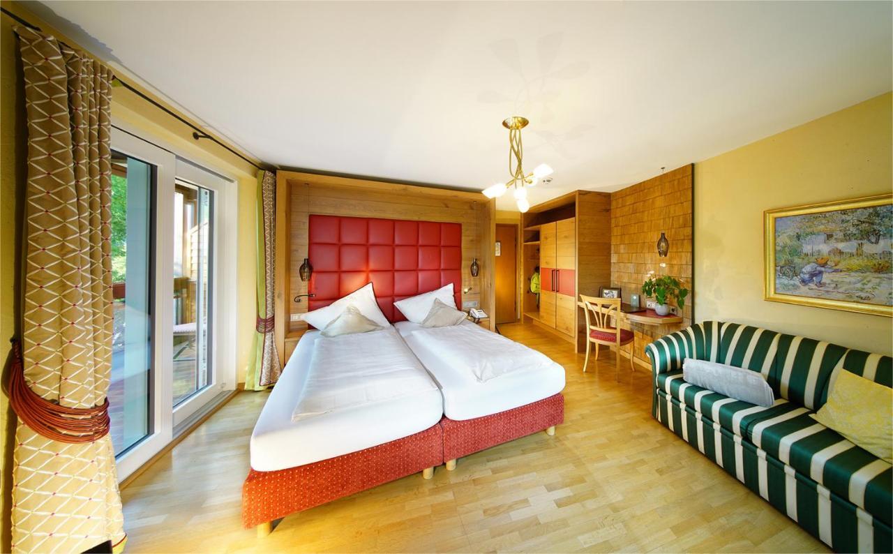 Hotel Rebstock Durbach Exterior photo